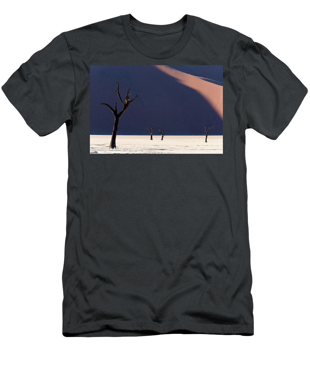 Deadvlei with Dead Camel Thorn Trees Namib Naukluft David Allemand Natureplcom T-Shirt