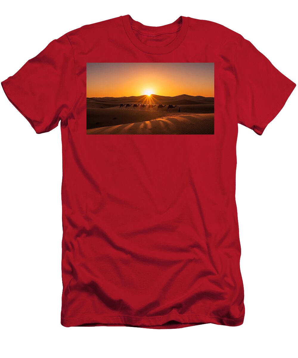 Sunset Journey Across the Desert Mango Art T-Shirt